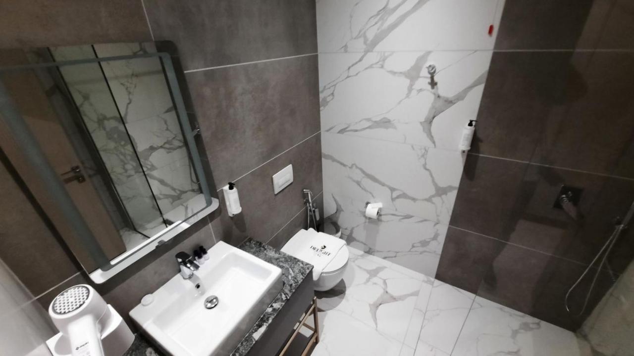 Delight Hotel & Spa Golem  Esterno foto